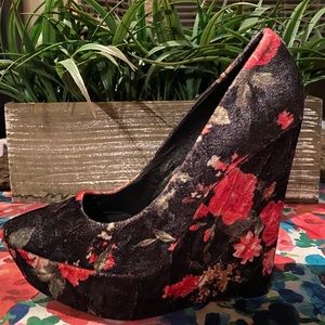 Aldo Velvet Floral High Wedges